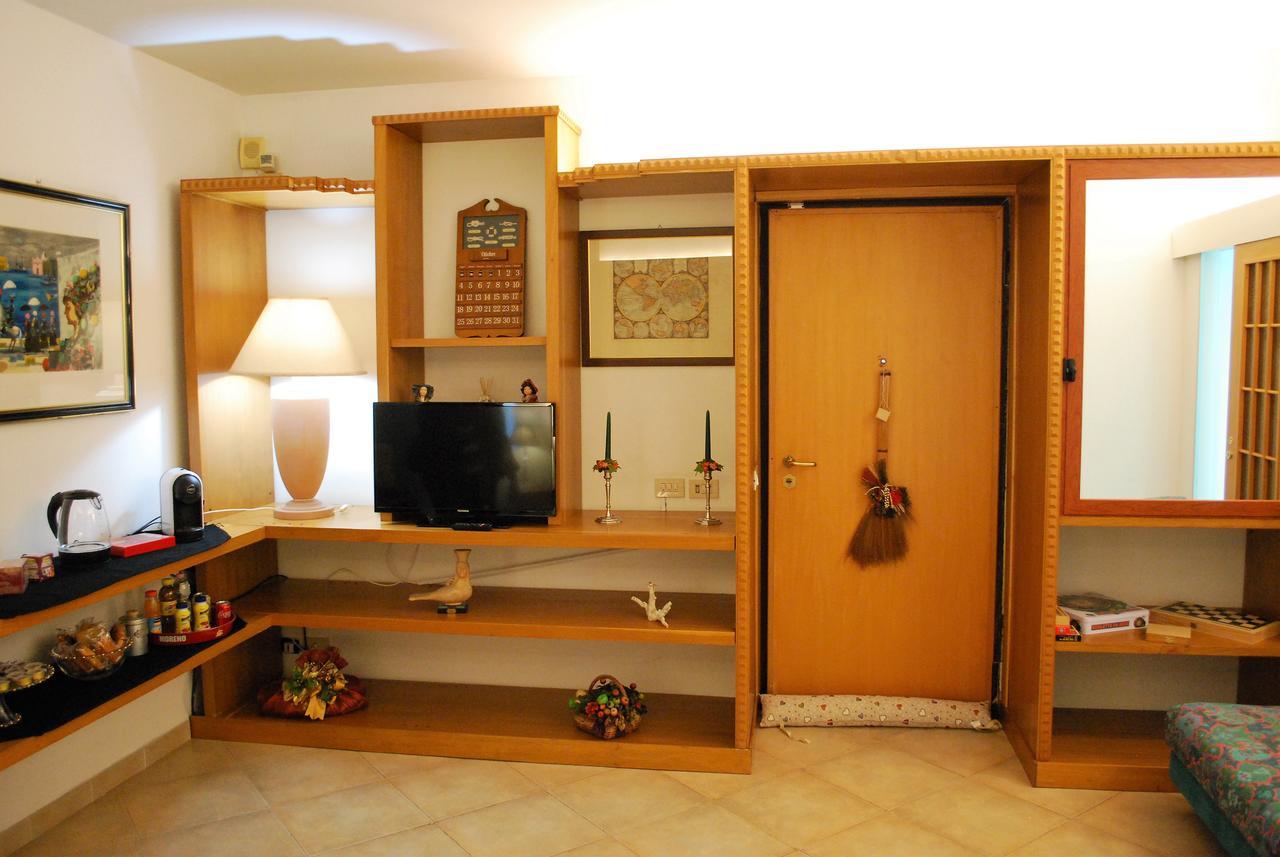 Etna Hills Sea Apartment Aci Trezza Bagian luar foto